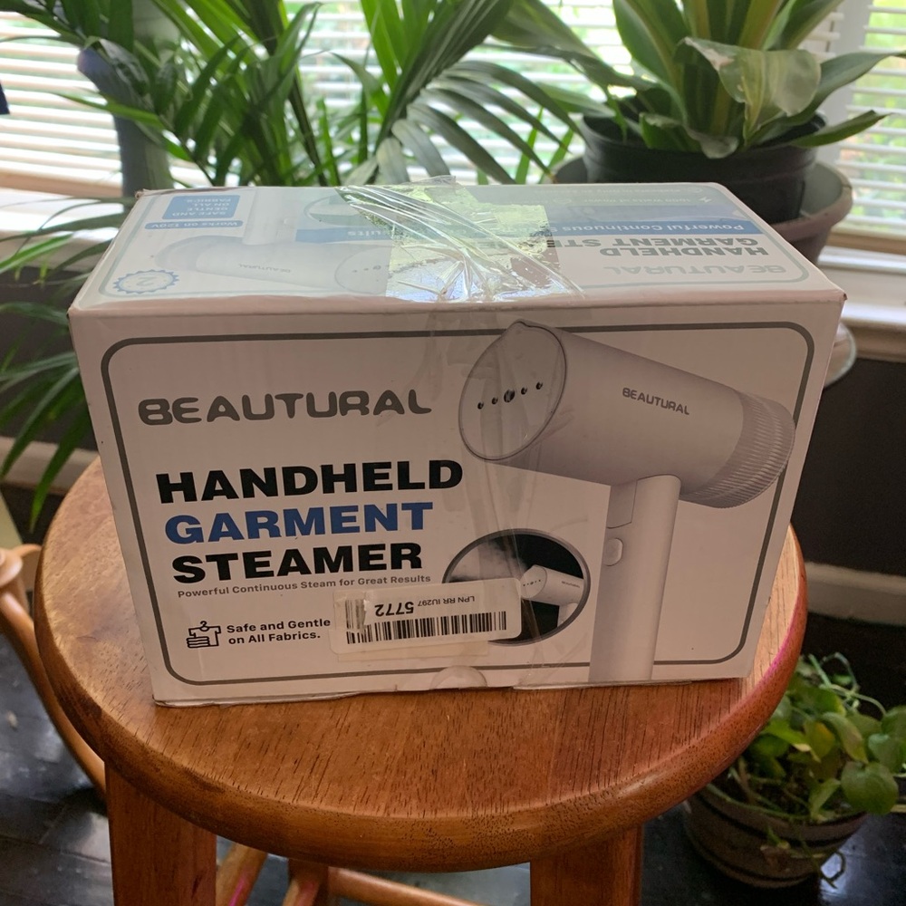 Beautural Handheld Garment Steamer